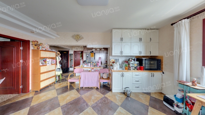 万春美钻大厦二手房实景图