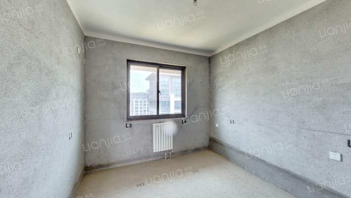 中建云栖苑二手房实景图