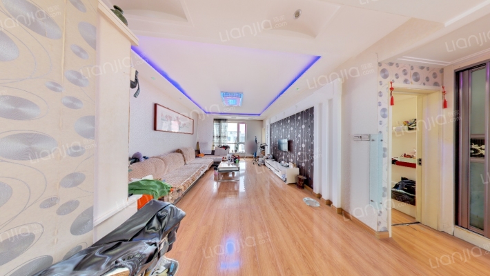 诚泰文教城二手房实景图