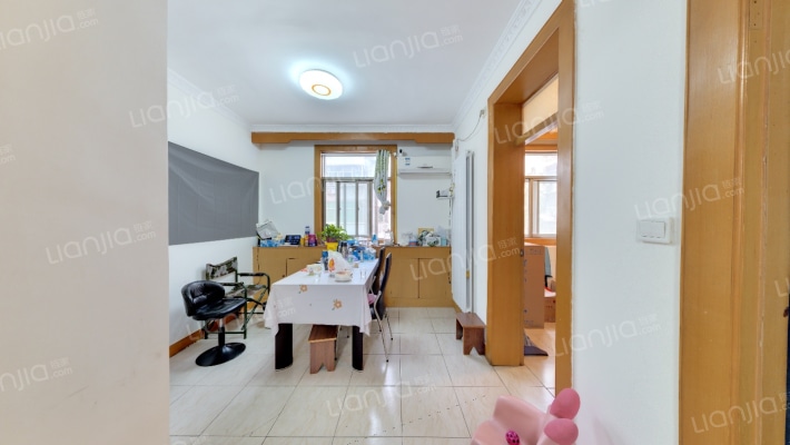 红旗路75号二手房实景图