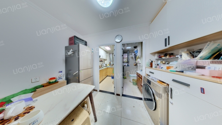 造甲南里二手房实景图