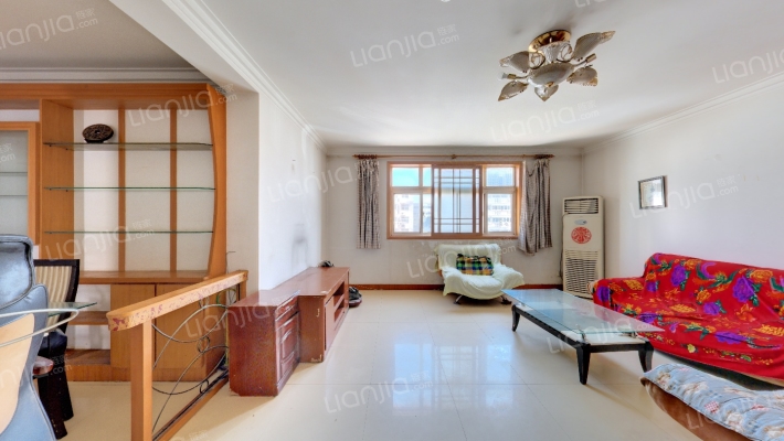 健达世纪园二手房实景图