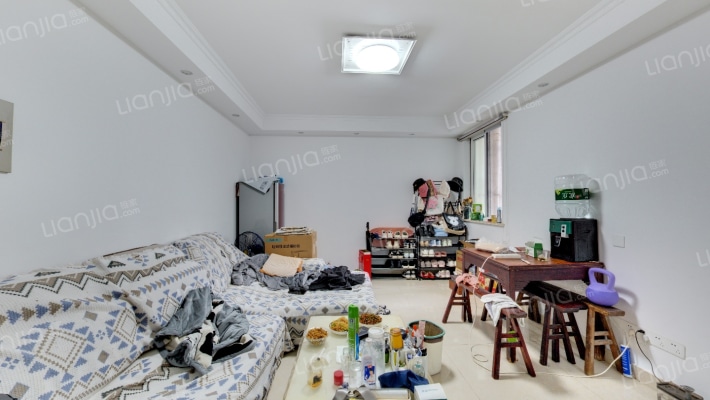 阳澄湖畔花苑三区二手房实景图