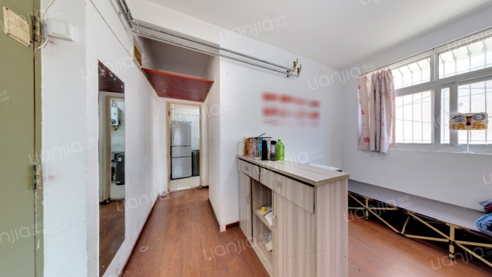 岗杜街180号二手房实景图