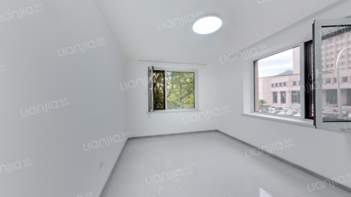 39中港湾街二手房实景图