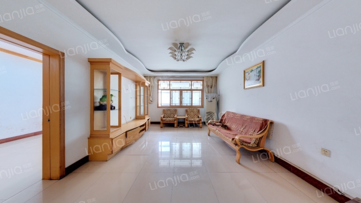 向阳街002号二手房实景图