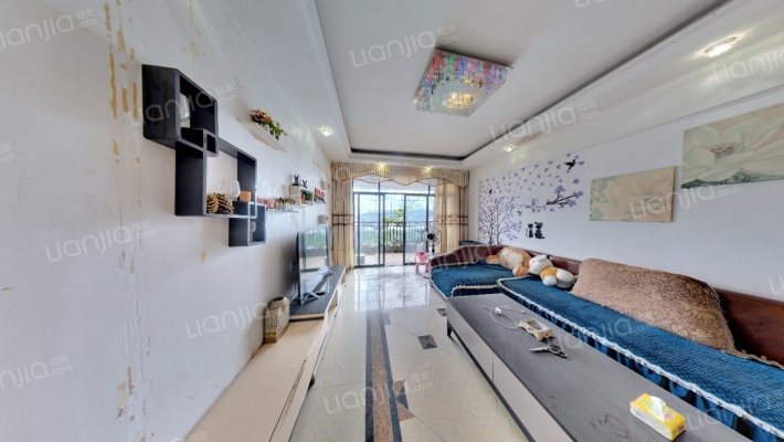 金城港溢湾二手房实景图