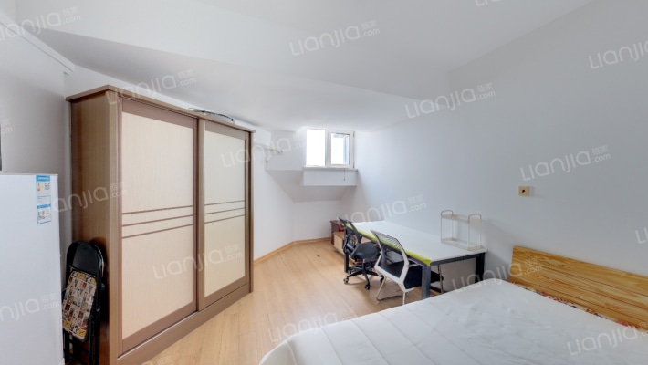 亿达康派公寓二手房实景图