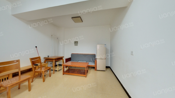 上都国际二手房实景图