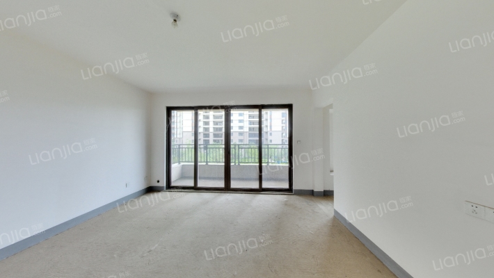 碧桂园双湖城北院二手房实景图