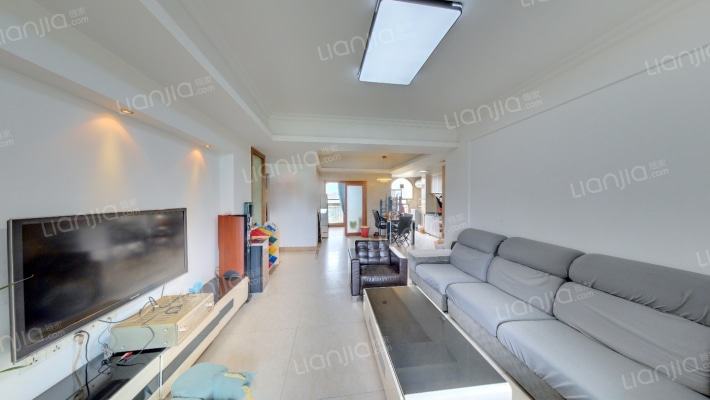 金莎蓝湾二手房实景图