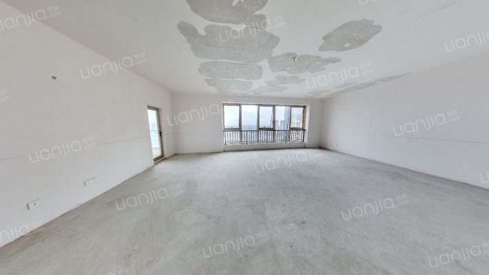 长顺滨江皇冠二手房实景图