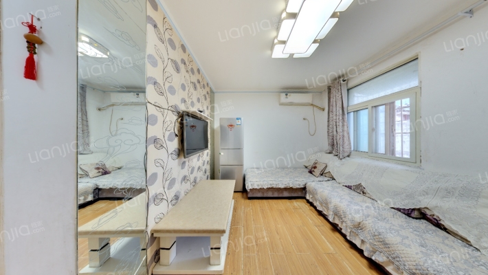 苗圃小区二手房实景图