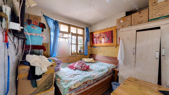 南山路站前小区二手房实景图