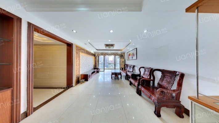 鸿海豪庭二手房实景图