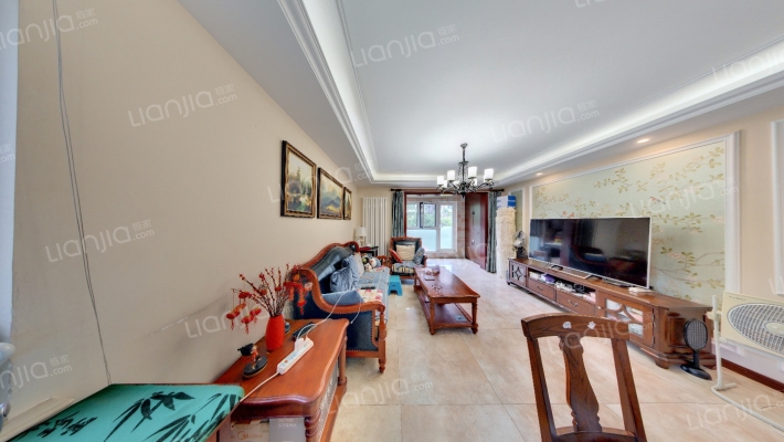 夏洛兹花园二手房实景图