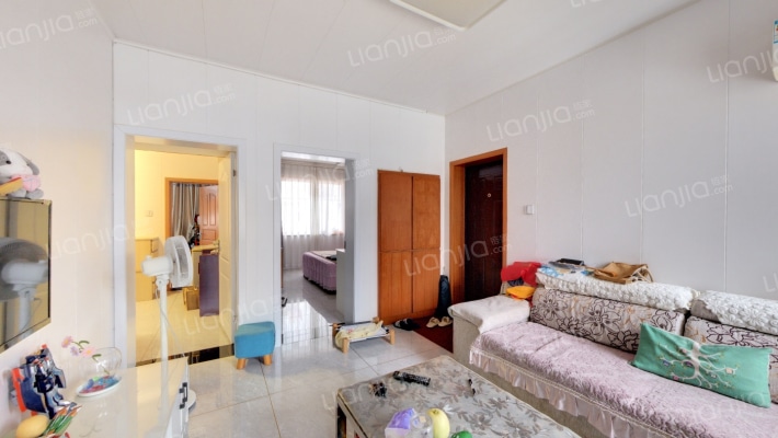 药厂宿舍二手房实景图