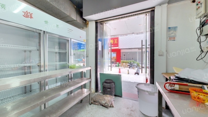 南油B区二手房实景图