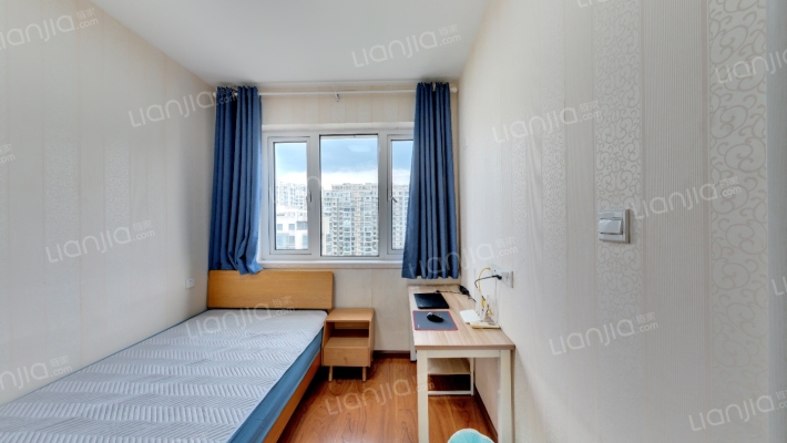 铂金名筑二手房实景图