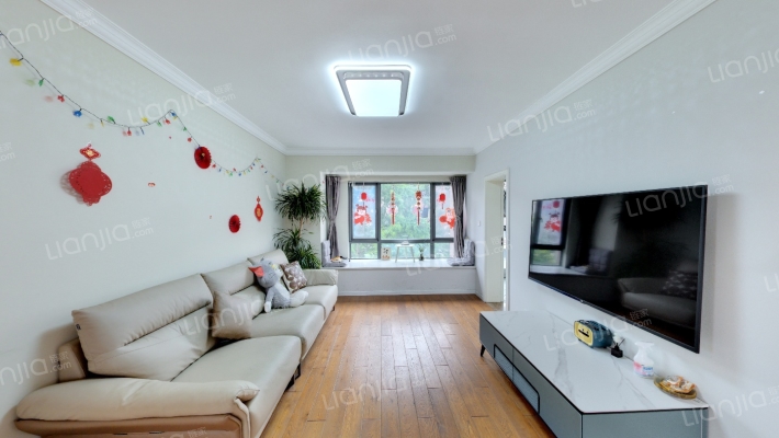 绿地21城D区二手房实景图