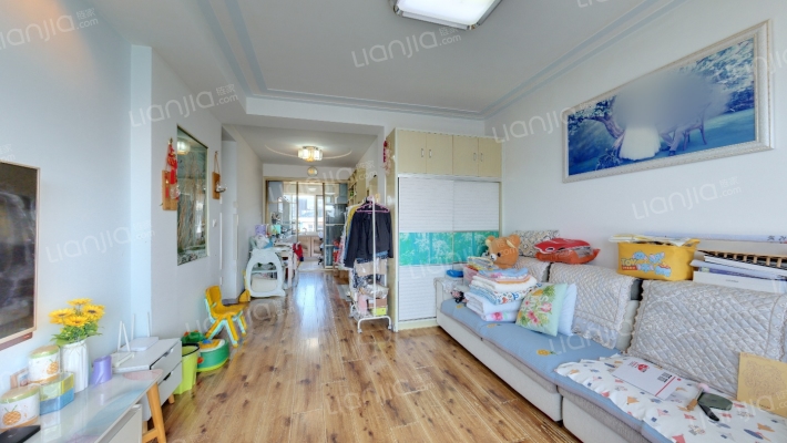 龙畔金泉三期二手房实景图