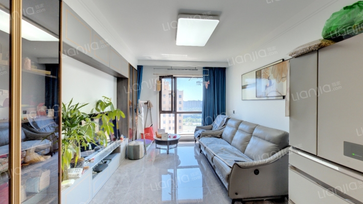 天下粮仓璞樾里二手房实景图