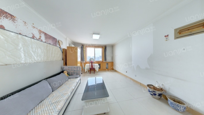 新月家园二手房实景图