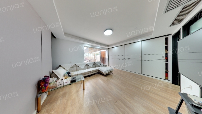 大连天地悦翠台二手房实景图