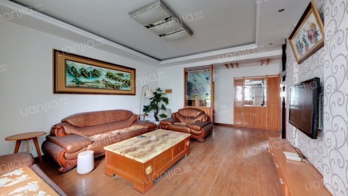 怡情风景苑二手房实景图