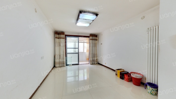 龙苑居住区二手房实景图