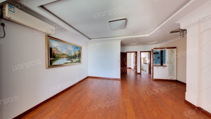 開世嘉年三期二手房实景图