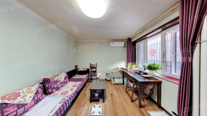 建材城东一里二手房实景图