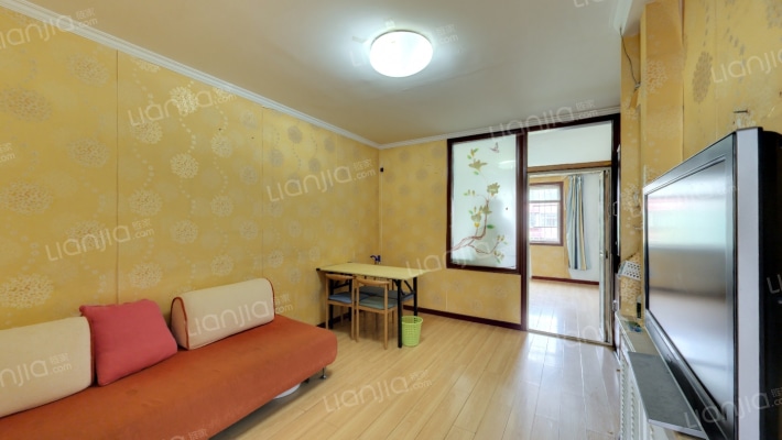 建欣苑三里二手房实景图