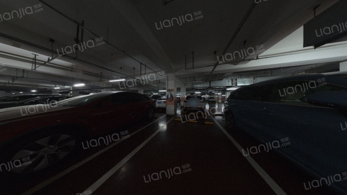 世华龙樾一期东区二手房实景图