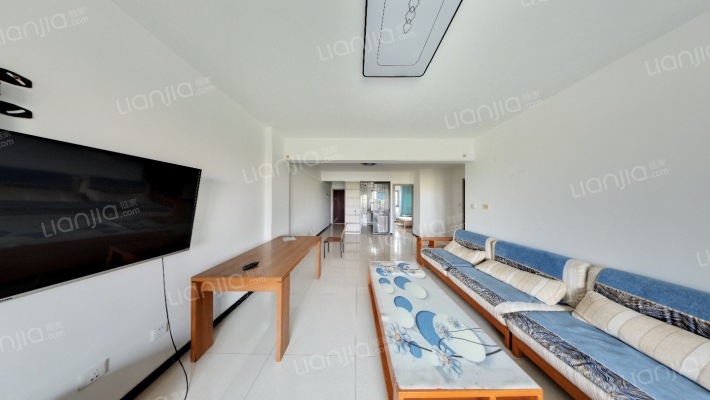 天津华侨城聆水苑二手房实景图