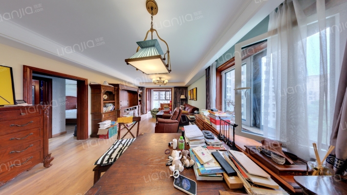 夏洛兹花园二手房实景图