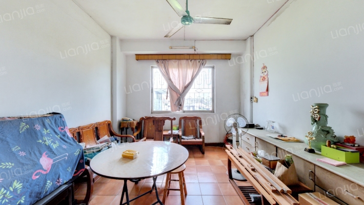 新基邮局小区二手房实景图