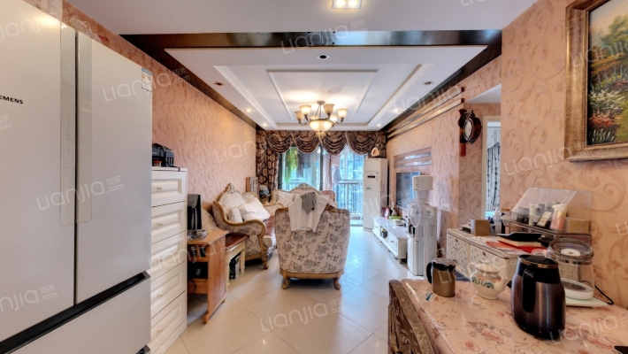 万达广场铂邸二手房实景图