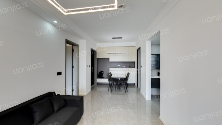 世茂璀璨天城月麓二手房实景图