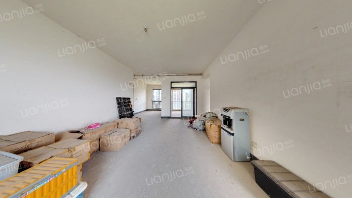 协信阿卡迪亚二手房实景图