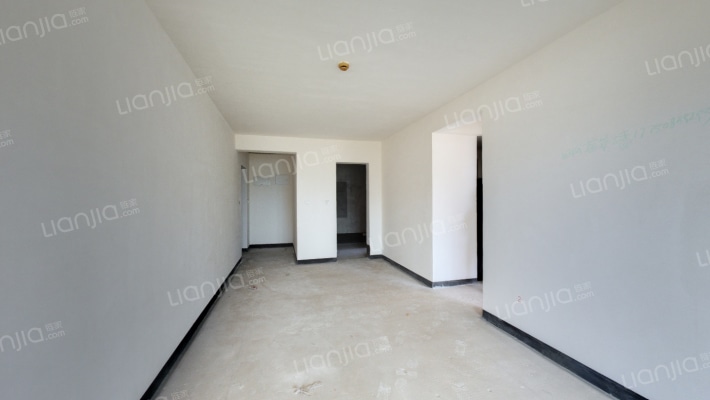 世茂璀璨天城月麓二手房实景图