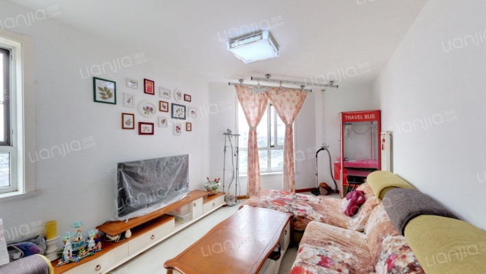 万科金域国际A区清雅苑二手房实景图