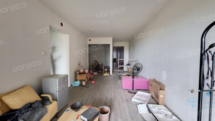 碧桂园翡翠湾峯景二手房实景图