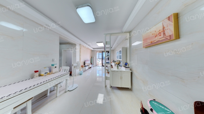 贝利栖溪望府二手房实景图