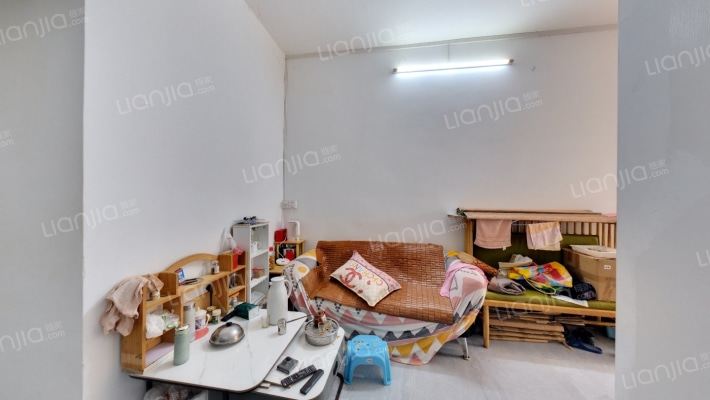 园林宿舍二手房实景图