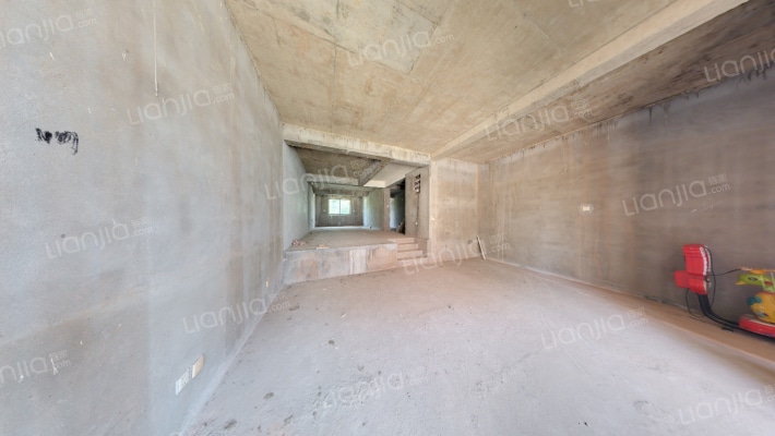 鸿禧山庄二手房实景图