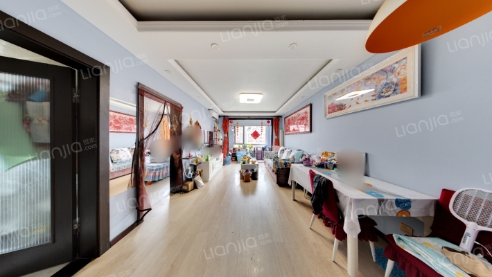 保利罗兰香谷二手房实景图