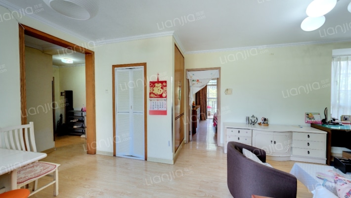 康嘉花园二手房实景图