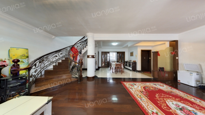 假日山庄二手房实景图