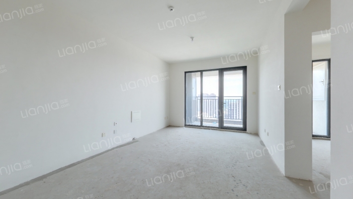 蔚蓝新观邸二手房实景图